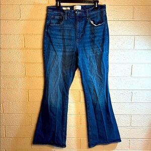 Universal Thread Blue Flare Wide Leg Jeans